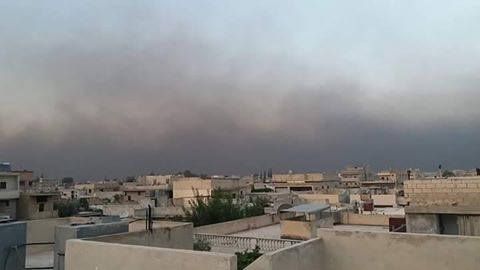 إصابة فلسطيني في معارك الراموسة وسط تصاعد أصوات الاشتباكات والدخان في محيط مخيم النيرب 