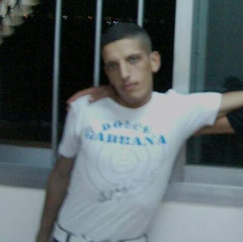 قضاء أحد أبناء مخيم درعا تحت التعذيب في السجون السورية 