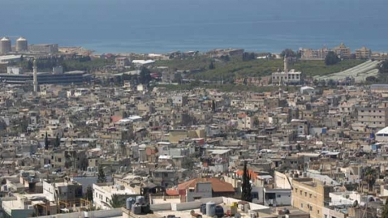 توتر الأوضاع الأمنية في مخيم عين الحلوة يفاقم معاناة فلسطينيي سورية  