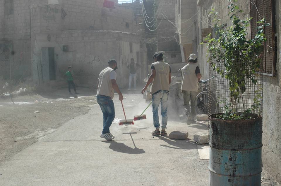 جفرا تستمر بتقديم خدماتها للعائلات النازحة من مخيم اليرموك 