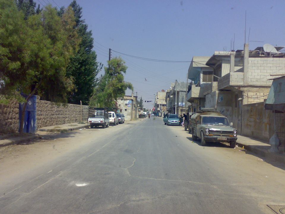 قصف يستهدف مخيم النيرب أثناء تشييع جنازة قائد عمليات مجموعة "لواء القدس"