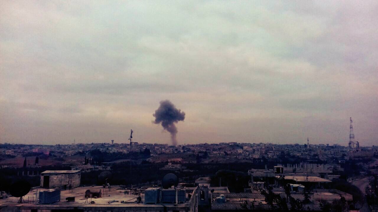 تجدد القصف على مخيم درعا وأحياء تقطنها عائلات فلسطينية