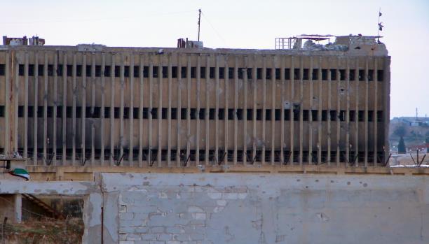 مفرج عنهم ينقلون مشاهدتهم لاجئًين فلسطينيَين في سجن صيدنايا العسكري