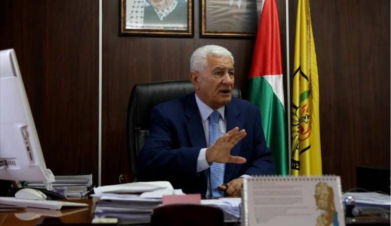 بعد صمتها عن آلاف الضحايا والمعتقلين الفلسطينيين، مركزية فتح تهنئ النظام وزكي ينعت الرئيس السوري بـ «الأخ»