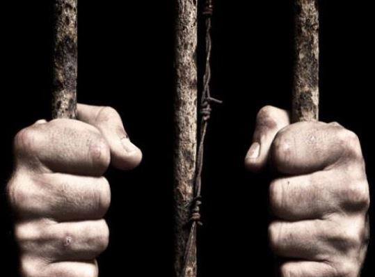 النظام يواصل اعتقال الفلسطيني "ﻣﺤﻤﻮﺩ ﻛﻨﻴﺮﻱ" ويتكتم على مصيره 