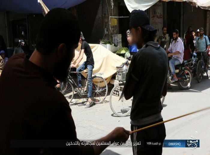 "داعش" يغلق المحال التجارية ويجلد المدنين في مخيم اليرموك