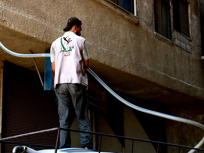 فلسطين الخيرية" تواصل عملها لتأمين المياه للاجئين الفلسطينيين جنوب دمشق