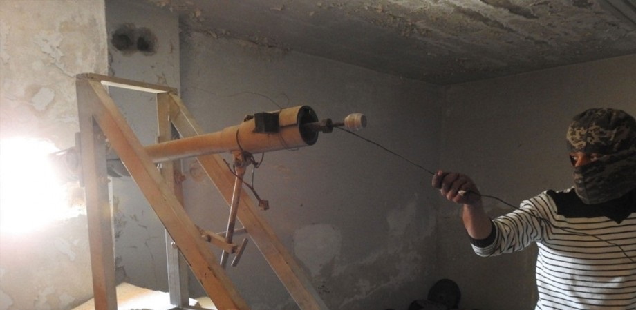 إصابة عنصرين من "تحرير الشام" في مخيم اليرموك وسط حصار مستمر 