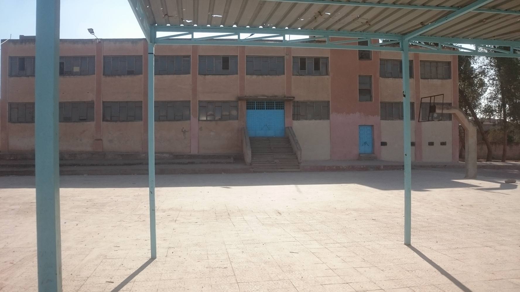 تدهور حاد بالواقع التعليمي في مخيم درعا 