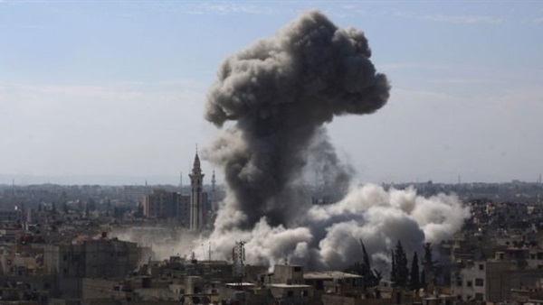 من تحت القصف... فلسطينيون في الغوطة يطالبون "الأونروا" و"منظمة التحرير" بتحمل مسؤولياتهم تجاههم