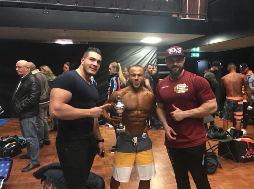 فلسطيني سوري يفوز بالمركز الثاني في بطولة الفيزيك بهولندا