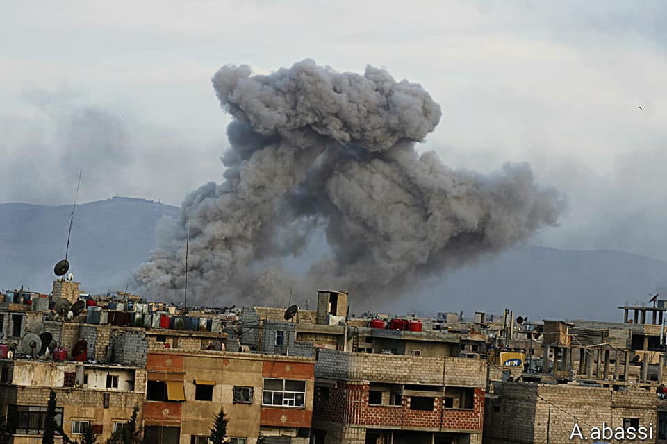 ناشطون في فلسطين يتضامنون مع مخيم اليرموك 