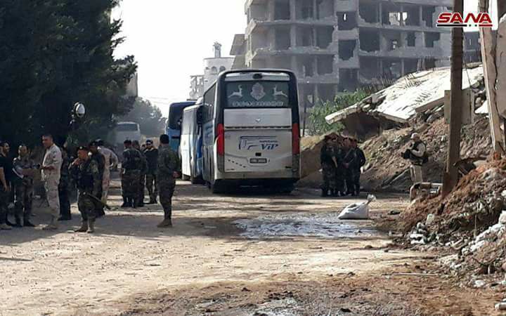 2000 لاجئ فلسطيني على قوائم التهجير من جنوب دمشق إلى الشمال السوري 