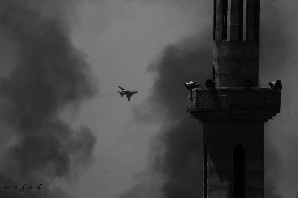 لليوم 29 القوات السورية تواصل قصفها الجوي والبري على مخيم اليرموك والحجر الأسود