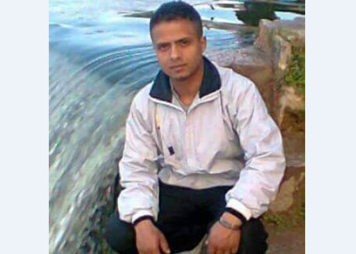 قضاء أحد أبناء مخيم العائدين بحماة تحت التعذيب في السجون السورية 