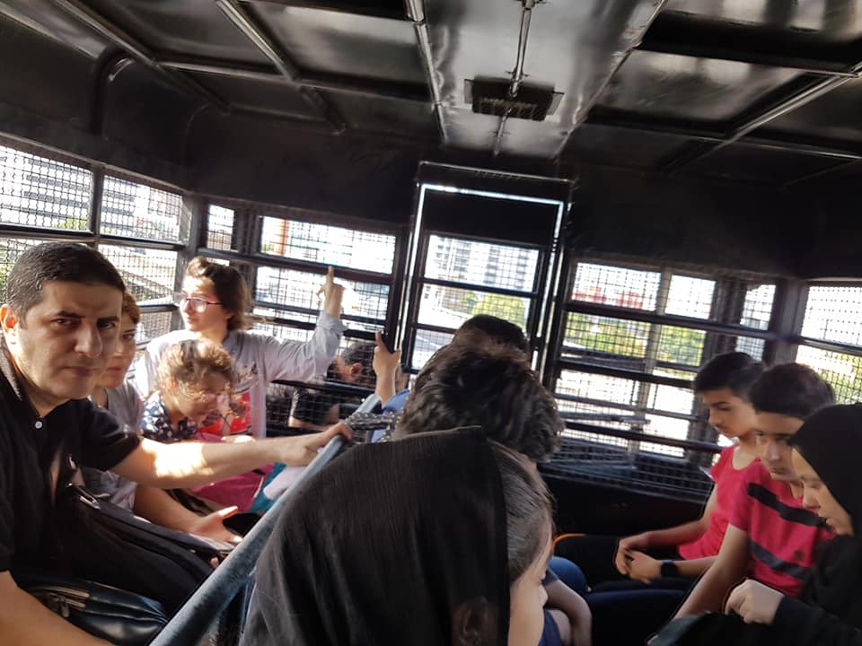 (50) عائلة فلسطينية سورية في تايلند تواجه خطر الاعتقال والترحيل 