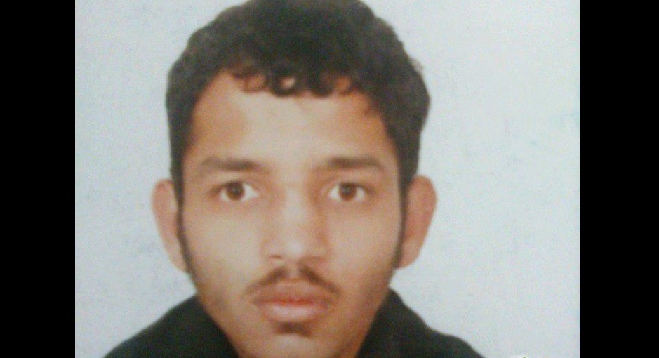 الأمن السوري يعتقل الفتى الفلسطيني "عقاب عقاب" منذ 7 سنوات