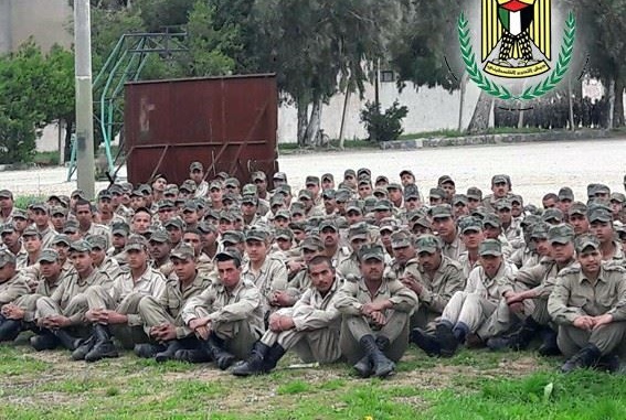 عشرات الفلسطينيين يلتحقون بخدمتهم الإجبارية في جيش التحرير بسورية