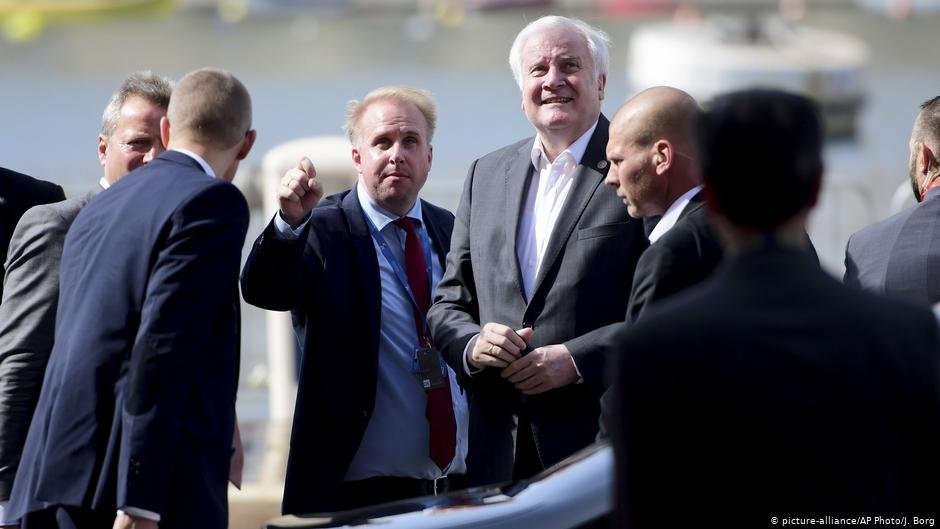 5 دول أوربية تضع آلية  لتوزيع المهاجرين العالقين بالبحر