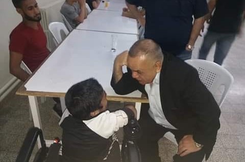 توزيع ملابس شتوية على الطلبة الفلسطينيين المهجرين في صحنايا