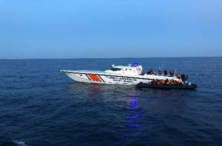 تركيا تحتجز 116 مهاجراً بينهم فلسطينيين سوريين