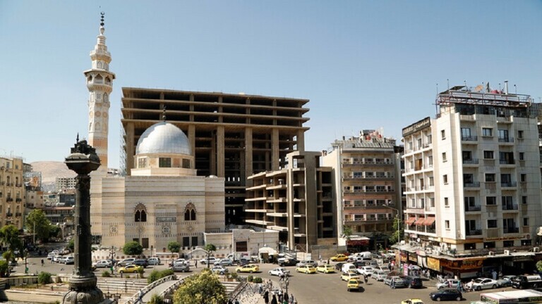 بعد عزلها لشهر: الصحة السورية ترفع الحجر الصحي عن منطقة السيدة زينب ومخيمها 