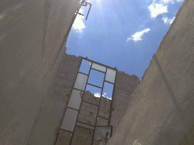 استمرار التعفيش وهدم المنازل في مخيم اليرموك 