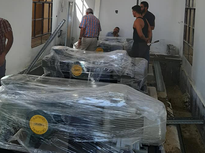 إعادة تأهيل وتركيب مجموعات ضخ مياه جديدة في مخيم حندرات