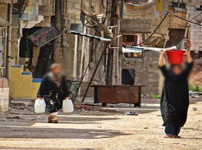 مخيّم درعا بلا مياه صالحة للشرب وسكانه يشتكون 