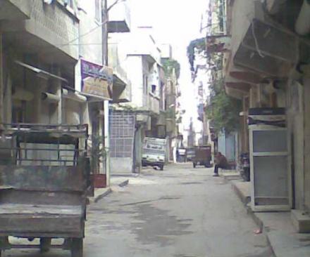 أهالي مخيم حماة يشكون رداءة مادة الخبز 