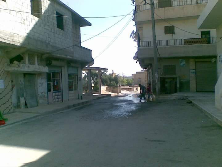 نازحو مخيم حندرات في اللاذقية يشكون سوء أوضاعهم 