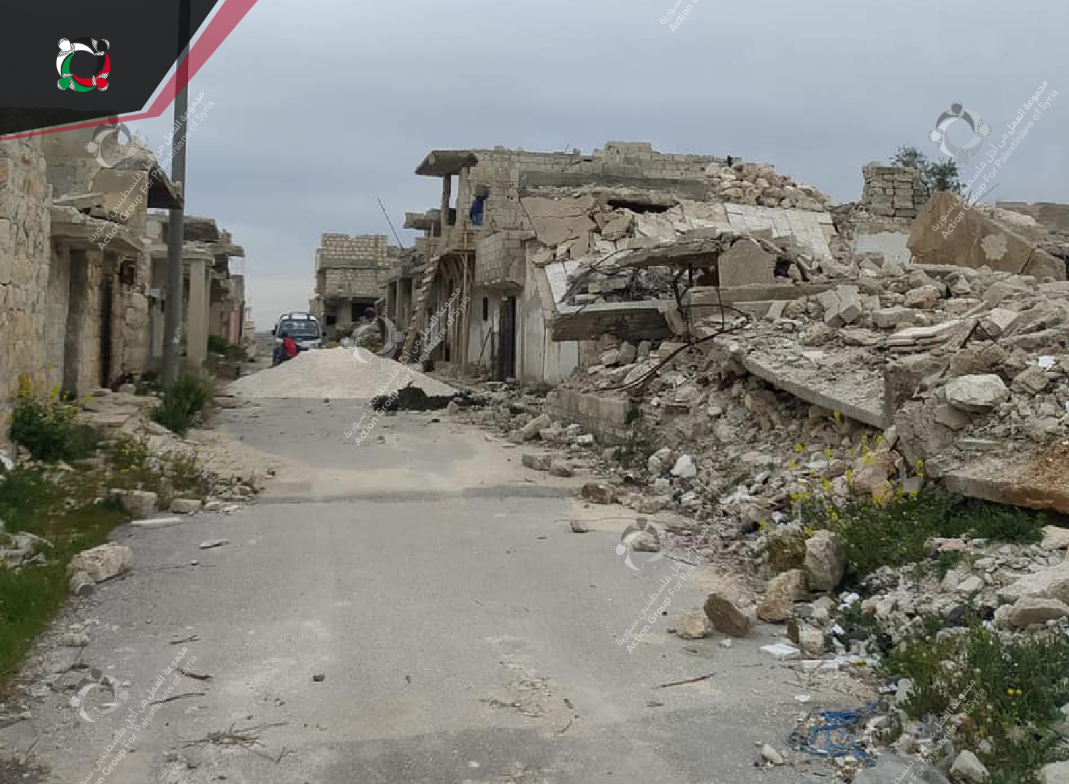 كاميرا مجموعة العمل تجول في مخيم حندرات وتظهر حجم الدمار الذي لحق به