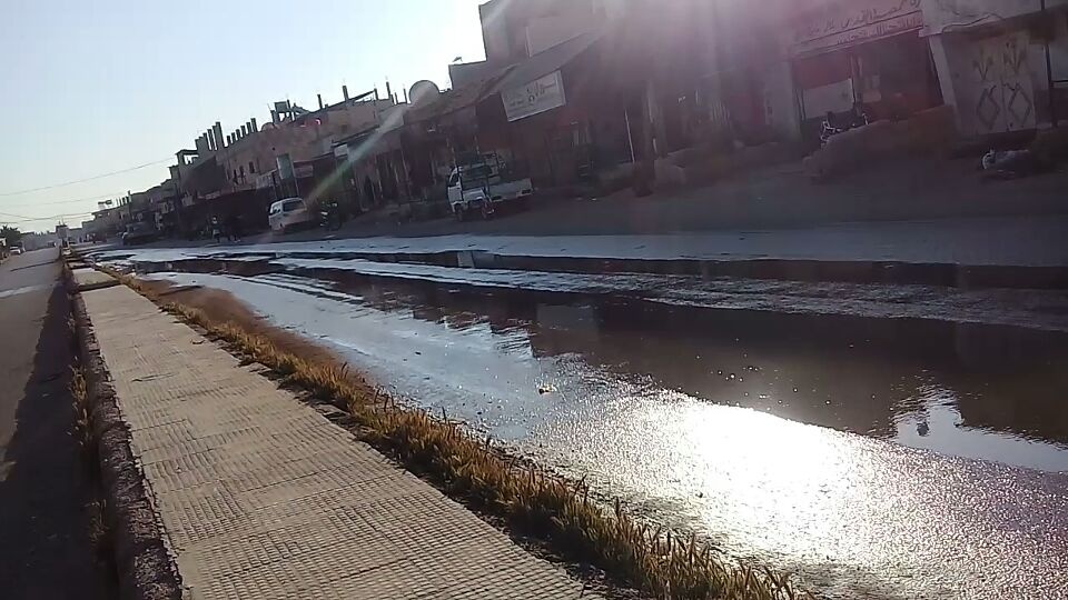 مخيم خان الشيح. شكاوى من إهمال مشكلة مجرور الصرف الصحي