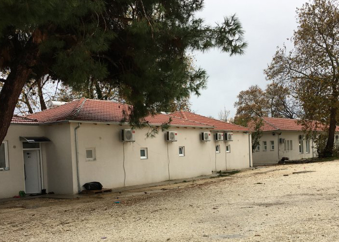 اليونان.. لا مساعدات مالية للمهاجرين القاطنين في مخيمات غير رسمية