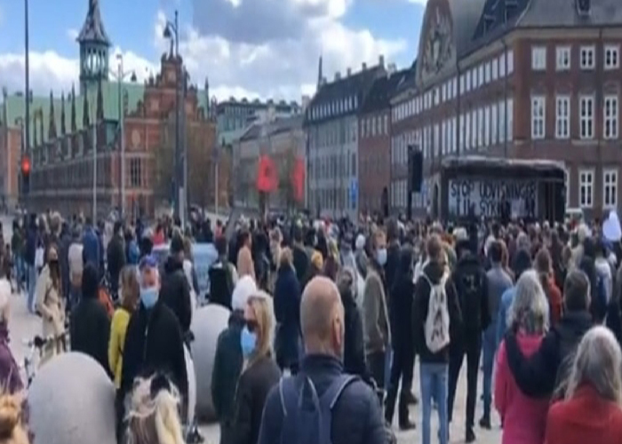 مطالبات للدنمارك بعدم سحب الاقامات من السوريين 