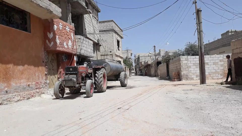 أهالي مخيم خان الشيح يتهمون عمال المياه بالمحسوبيات