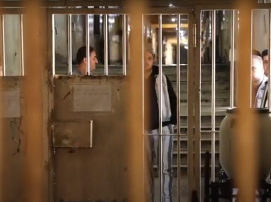 فلسطيني يناشد من سجنه بعد سنوات من اختفائه قسرياً