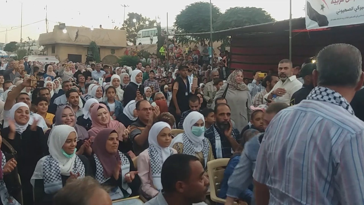 مخيم جرمانا. حفل تكريم للمتفوقين الفلسطينيين في الشهادة الإعدادية