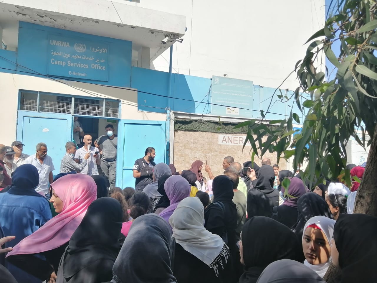 لبنان. اعتصامات لتأخر معونات الأونروا لفلسطينيي سوريا ورفع مذكرة احتجاج