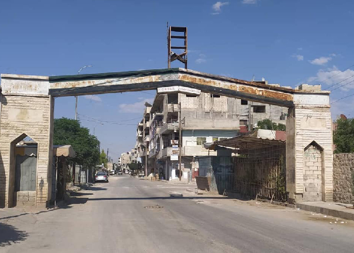 البحث عن وسائل التدفئة يزيد شتاء أهالي مخيم النيرب قسوة