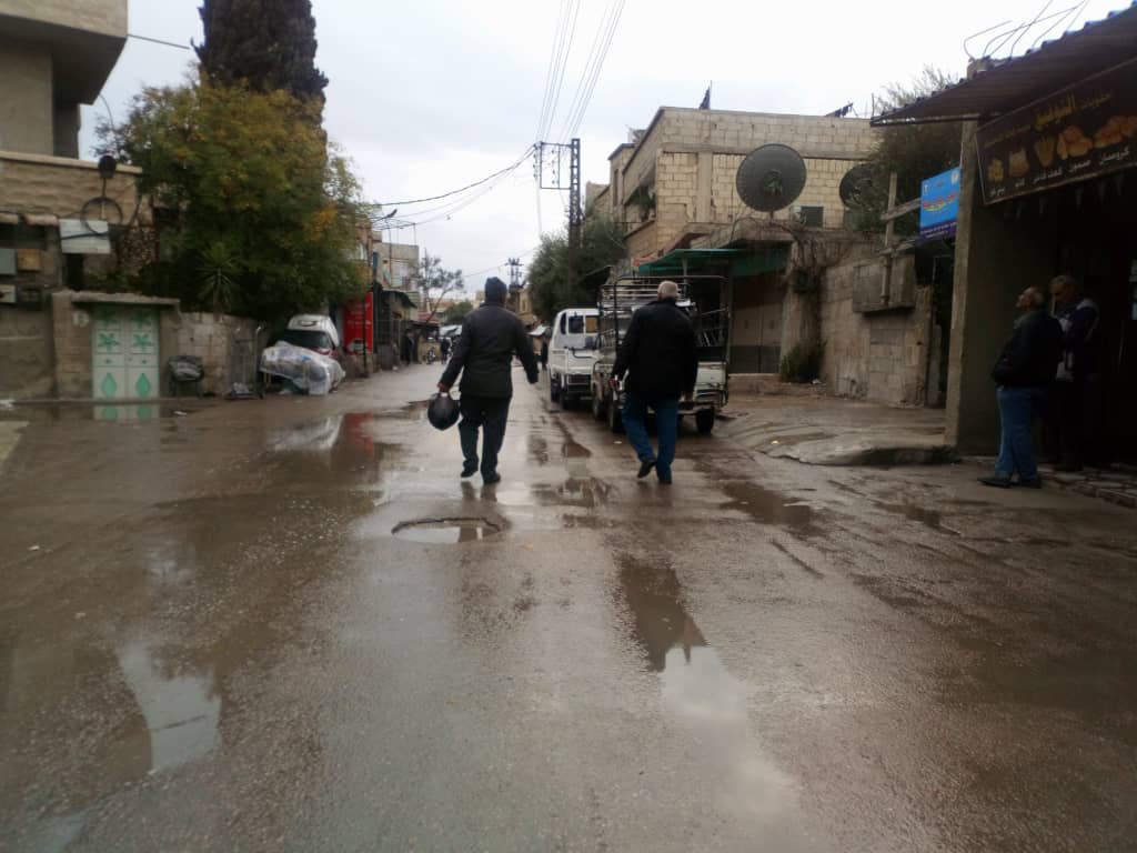 مخيم خان دنون.. أزمة اقتصادية خانقة زادتها البطاقة الذكية