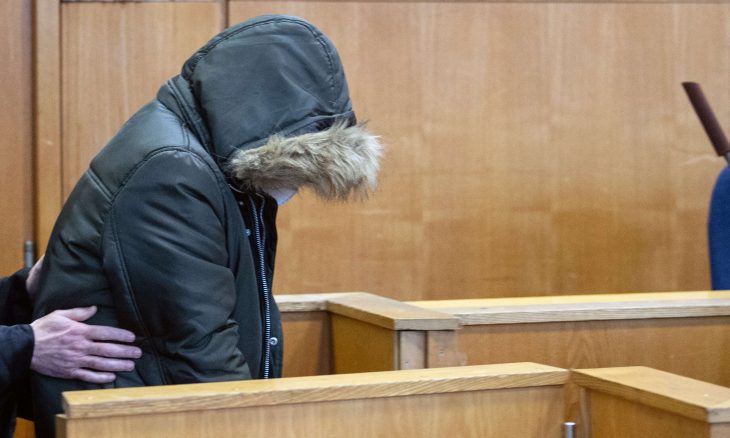 ألمانيا تبدأ بمحاكمة طبيب سوري بتهمة ارتكاب جرائم ضد الإنسانية