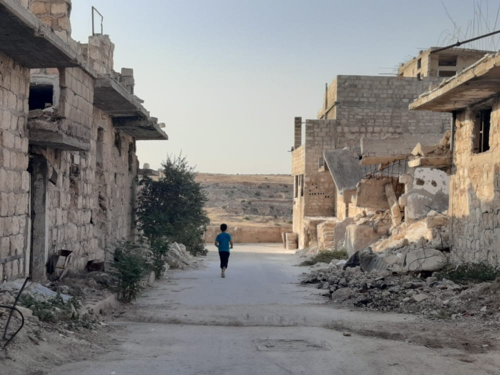 مخيم حندرات.. تكافل ومبادرات خير لتخفيف العبء عن الأهالي في رمضان 