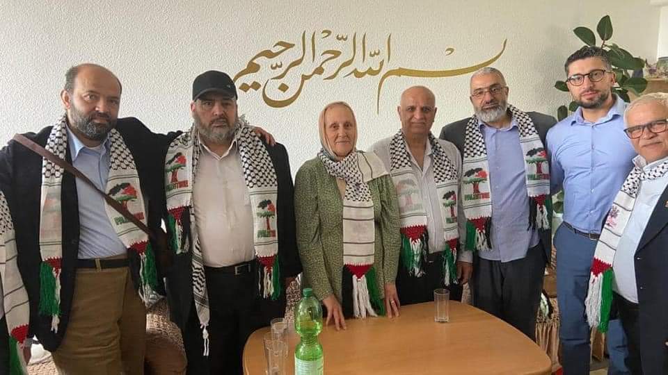 عزاء لعائلة صيام وصلاة الغائب على أرواح ضحايا مجزرة التضامن في ألمانيا