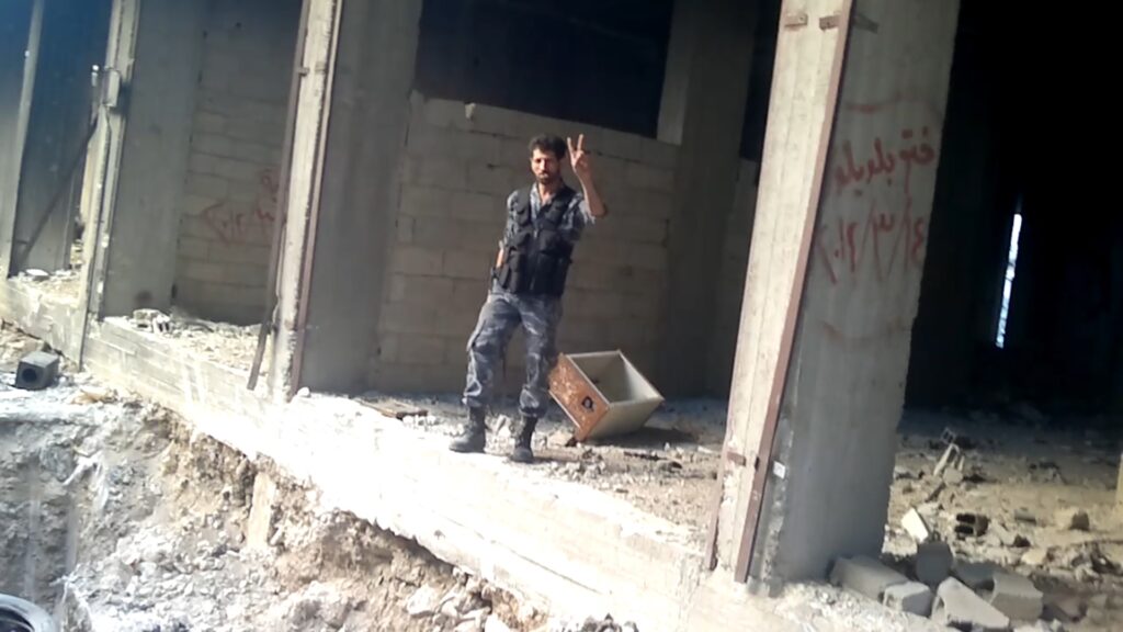 أهالي المفقودين الفلسطينيين يخشون مصيراً مشابهاً لأبنائهم كحفرة التضامن