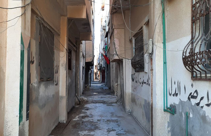 مخيم الرمل يعوم على بحر من الهموم ولا يجد قاطنوه حلاً سوى الهجرة