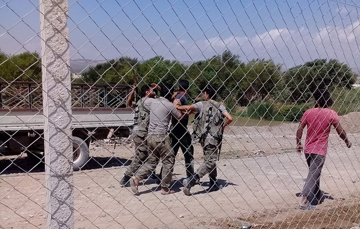 2021.. اعتقال 42 فلسطينياً بينهم 32 على يد الهيئة والمعارضة في سورية