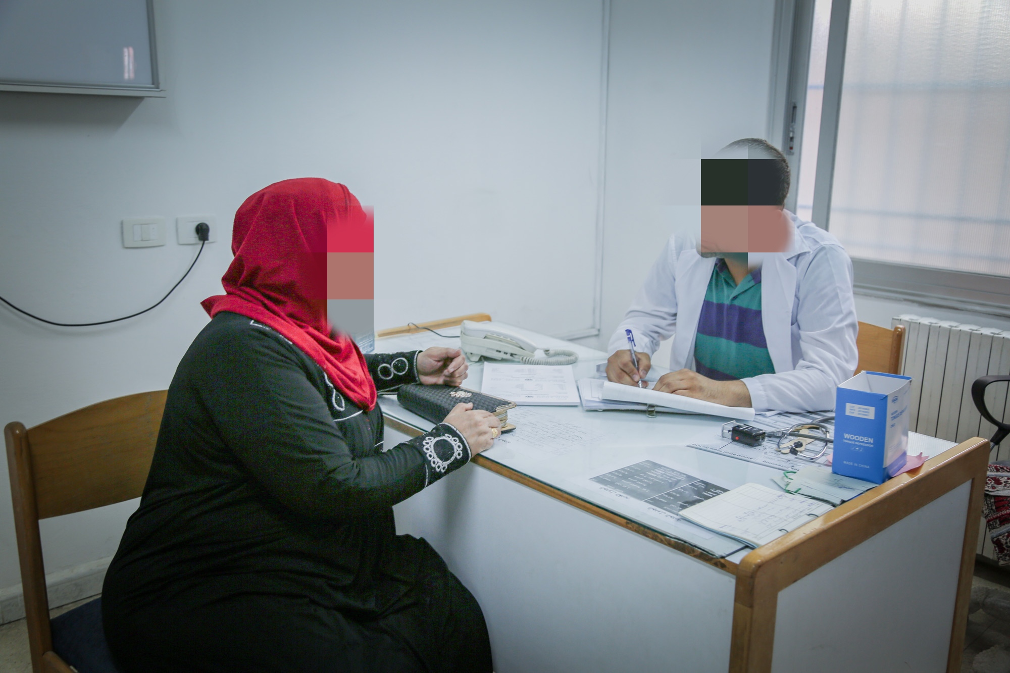 شكوى بحق مستوصف الأونروا في مخيم الرمل باللاذقية 