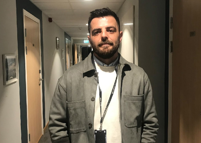 السويد.. فلسطيني سوري يساهم في إلقاء القبض على شبكة دعارة وعصابة اتجار بالبشر