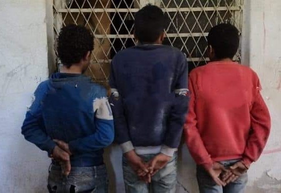 القبض على ثلاثة لصوص في مخيم النيرب